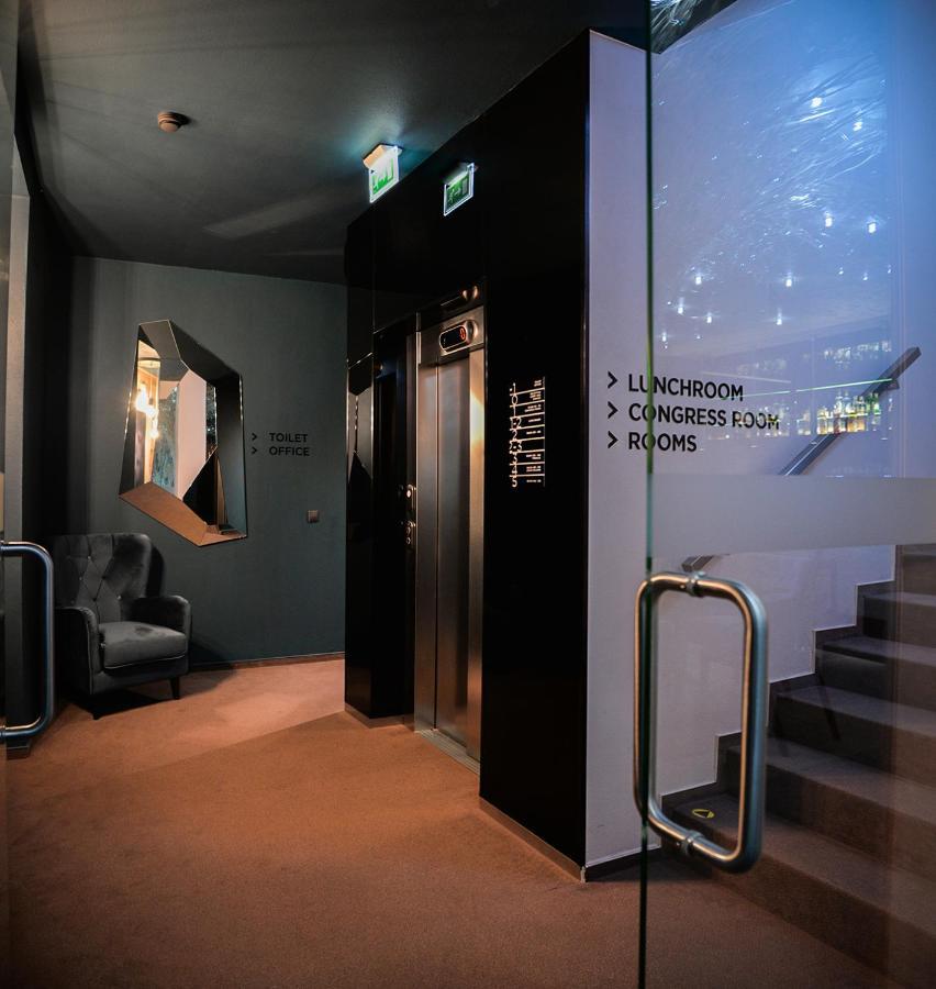 Boutique Hotel11 With Rooftop 4* Neutra