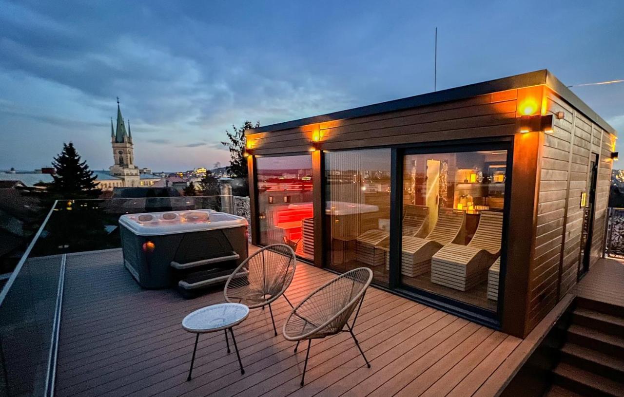 Boutique Hotel11 With Rooftop 4*