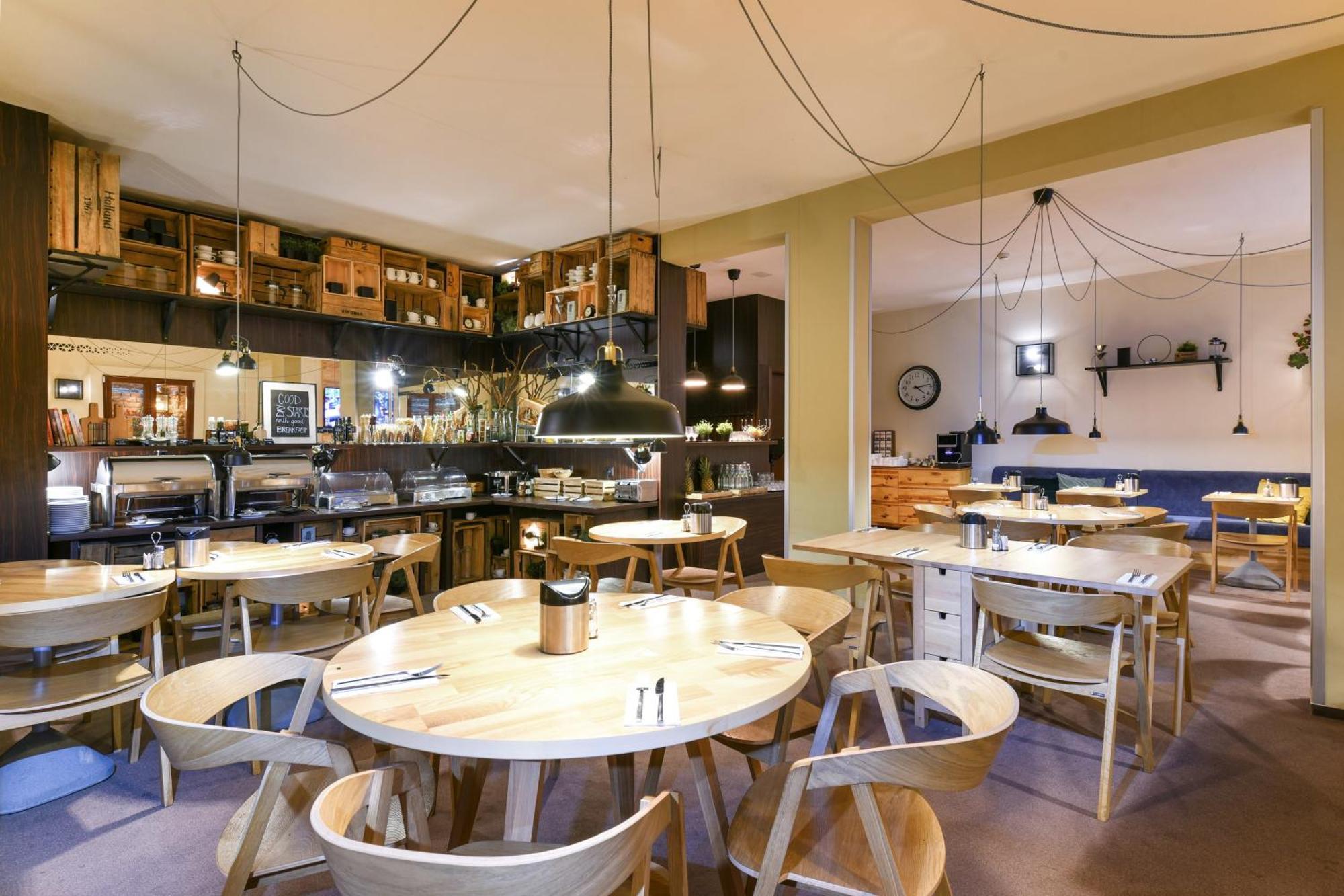Boutique Hotel11 With Rooftop 4* Neutra
