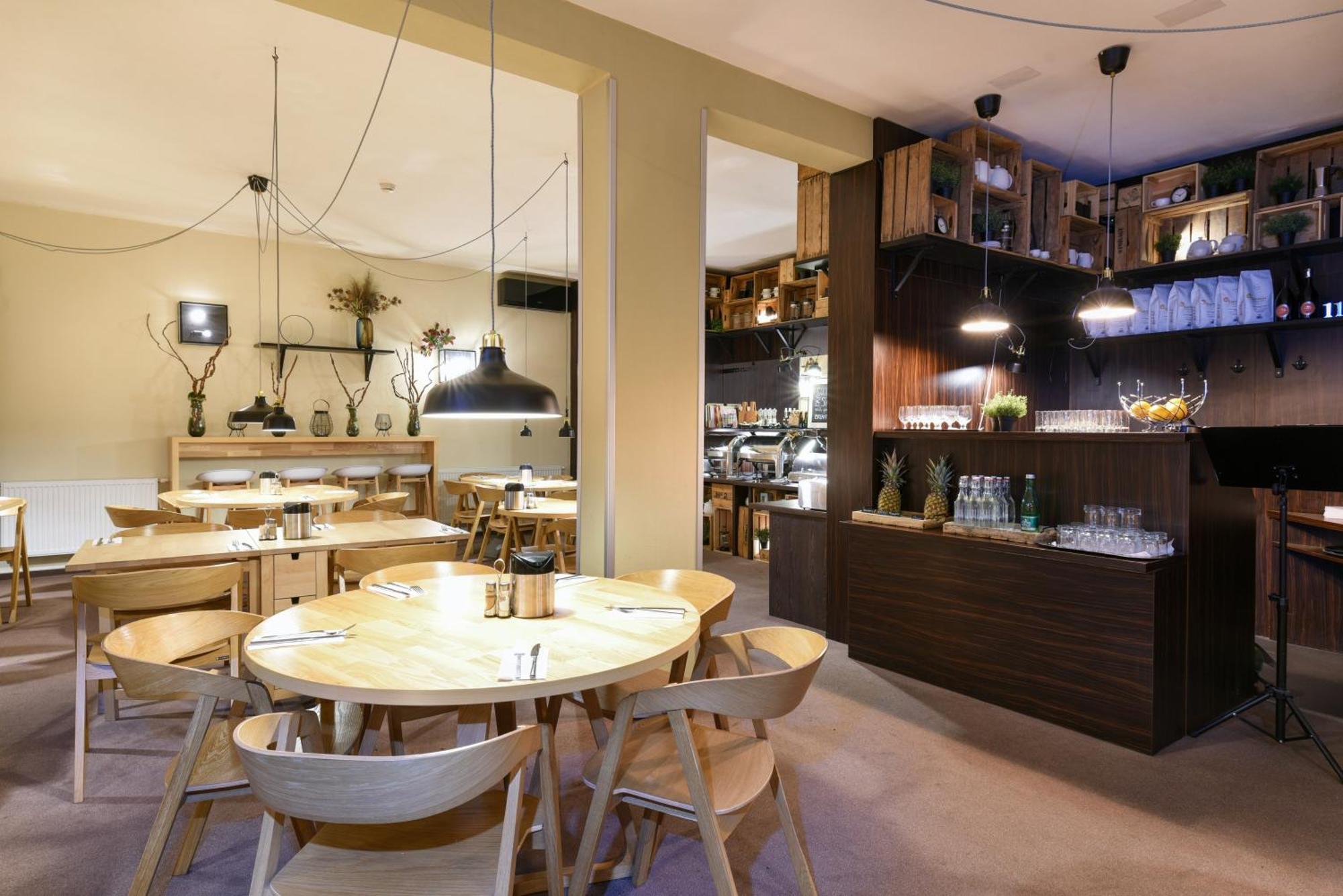 Boutique Hotel11 With Rooftop