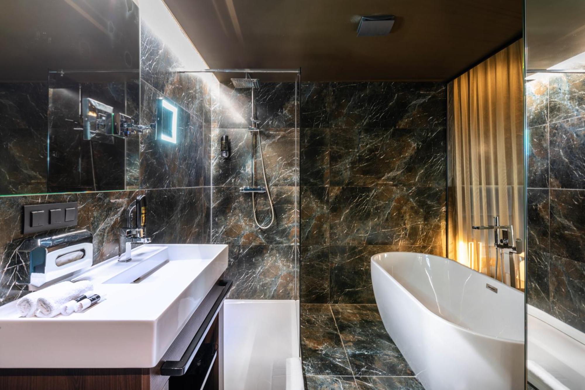 Hotel Boutique Hotel11 With Rooftop 4*